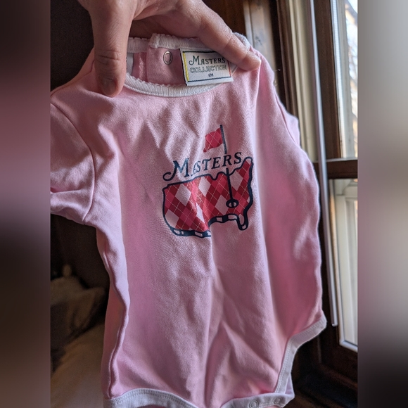 Masters Collection onesie - Picture 2 of 4